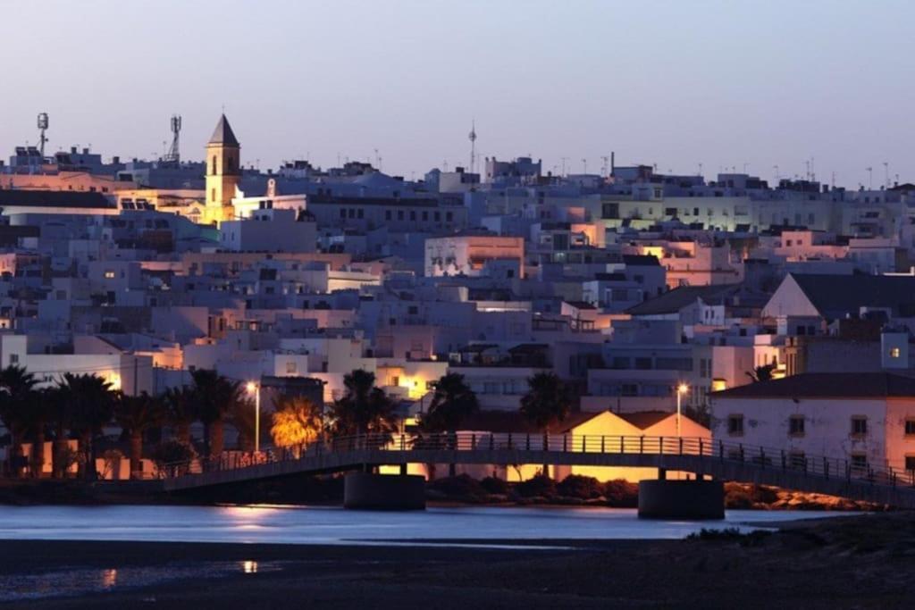 Espectacular Casa Muy Luminosa Con Azotea Διαμέρισμα Conil De La Frontera Εξωτερικό φωτογραφία